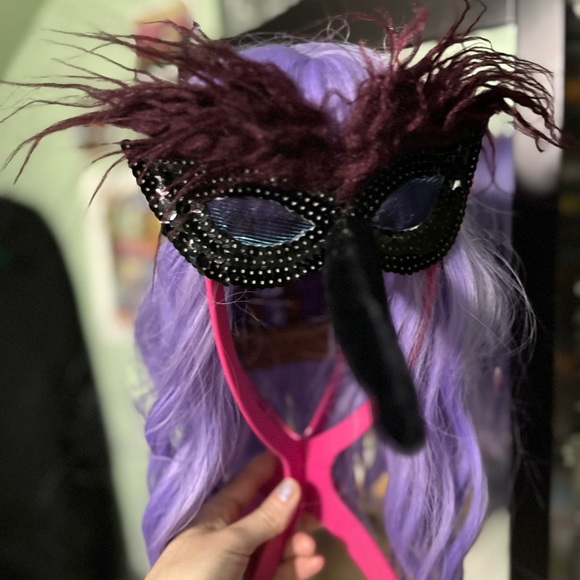 Pink wings and hummingbird mask - Picture 2 of 6
